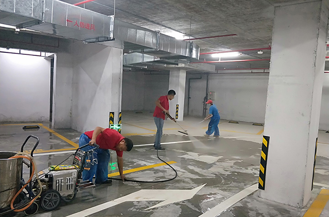 佛山大良康格斯開荒車庫清洗 佛山大良康格斯開荒車庫清洗